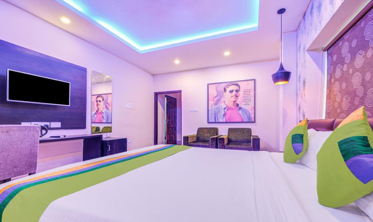 Treebo The Bollywood Hotel Bhubaneswar Exterior foto